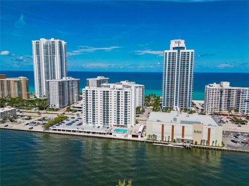 702-3000 Ocean Dr, Hollywood, FL, 33019-2853 | Card Image