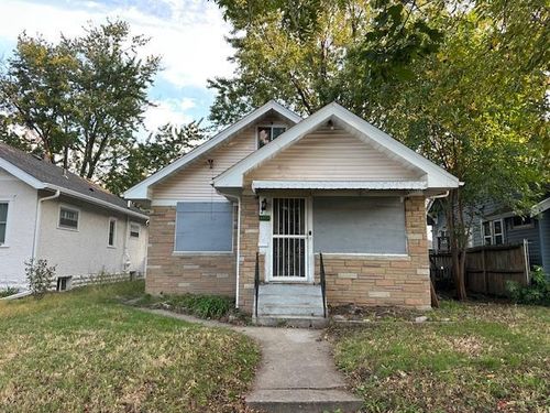 1377 Hewitt Ave, Saint Paul, MN, 55104-1306 | Card Image