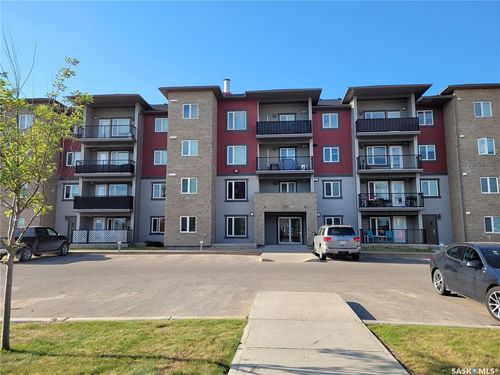 202-308 Petterson Drive, Estevan, SK, S4A2B8 | Card Image
