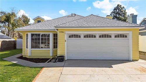 31906 Green Hill Dr, Castaic, CA, 91384-3007 | Card Image