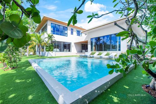 1200 Ne 87th St, Miami, FL, 33138-3483 | Card Image