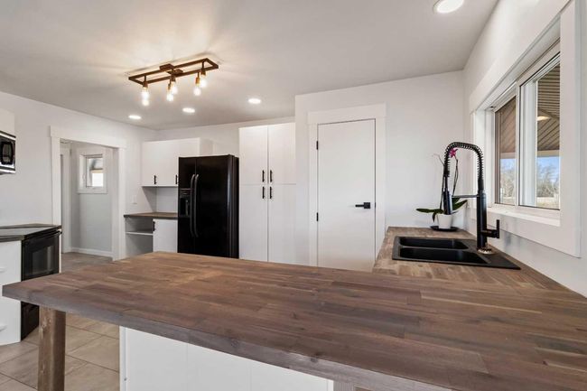 1617 Feltham Drive, House other with 3 bedrooms, 2 bathrooms and 2 parking in Pelican Point AB | Image 17