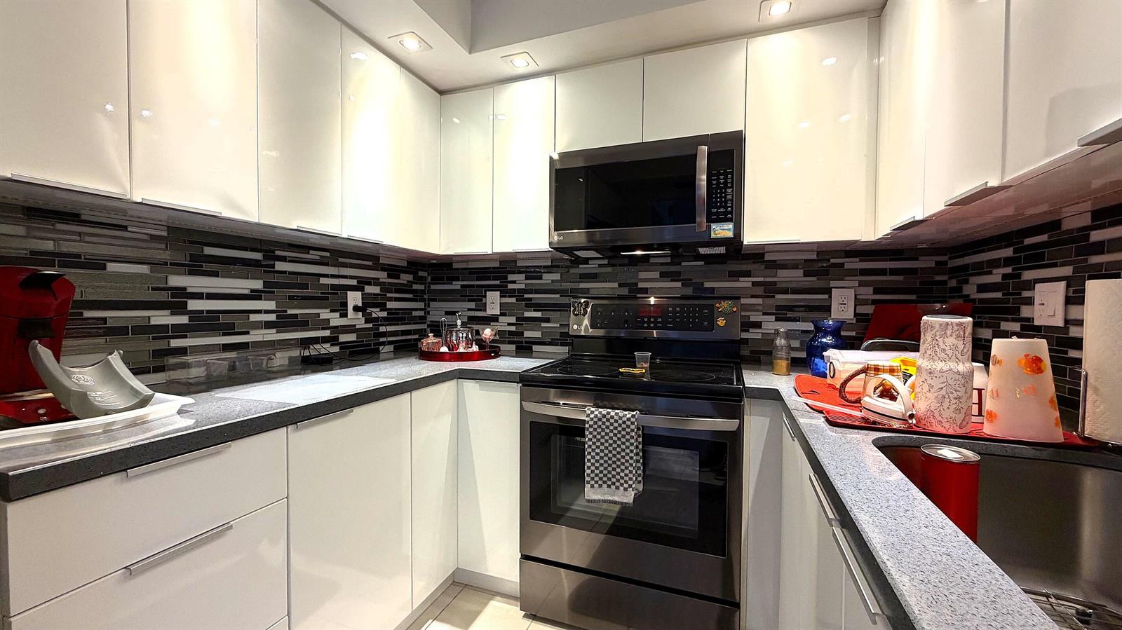 Residential in Aventura 5