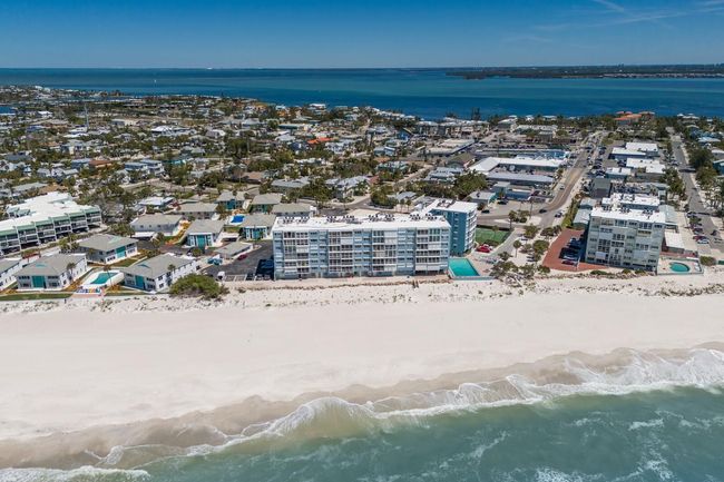 UNIT-204 - 5300 Gulf Dr, Condo with 2 bedrooms, 2 bathrooms and null parking in Holmes Beach FL | Image 85