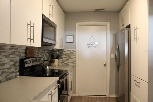 301 Orange Blossom Dr, Townhouse with 3 bedrooms, 3 bathrooms and null parking in Winter Haven FL | Image 11