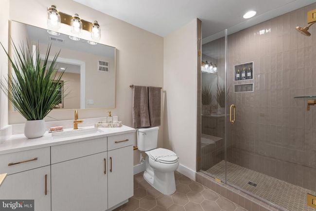 1632 Chain Bridge Rd, Townhouse with 4 bedrooms, 5 bathrooms and null parking in MCLEAN VA | Image 34