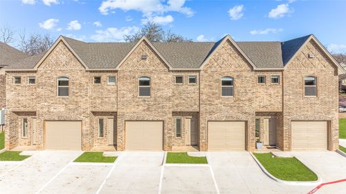 201-1111 W Vanderbilt St, Stephenville, TX, 76401-5682 | Card Image