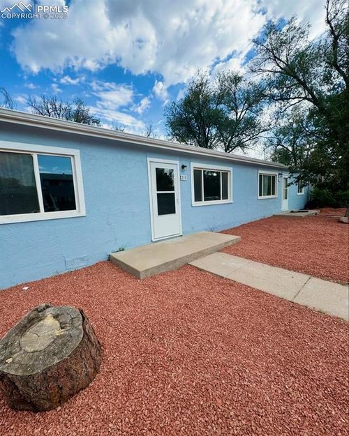 213-211-213 Lark St, Fountain, CO, 80817-1819 | Card Image