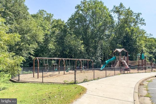 8801 Aquary Ct, House other with 5 bedrooms, 4 bathrooms and null parking in SPRINGFIELD VA | Image 54
