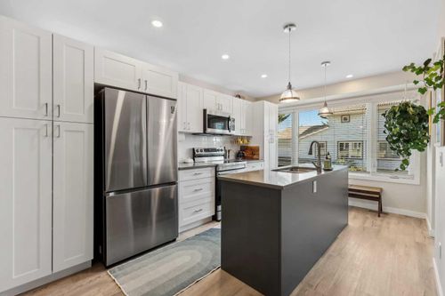 109 Coachway Lane Sw, Calgary, AB, T3H2V9 | Card Image