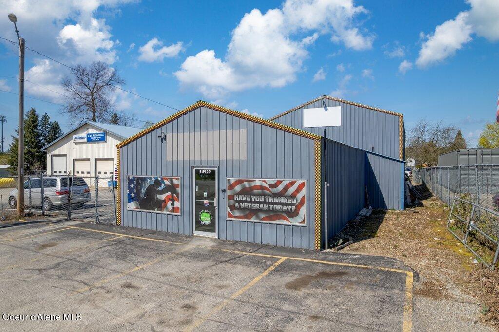 Commercial Sale in Athol 2