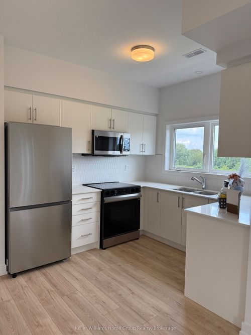 56-940 St David Street N, Centre Wellington, ON, N1M0L7 | Card Image