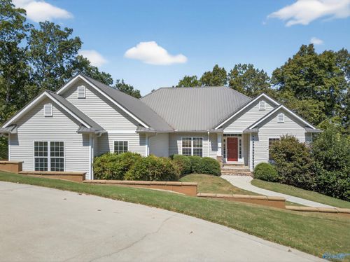 5186 Spring Dr, Southside, AL, 35907-5330 | Card Image