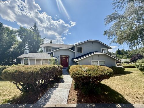 1990 Arlington Dr, Klamath Falls, OR, 97601-1585 | Card Image