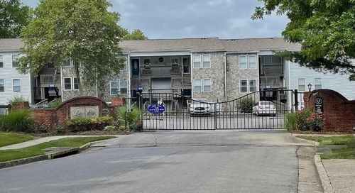 4303-2414 Lake Park Rd, Lexington, KY, 40502-1342 | Card Image