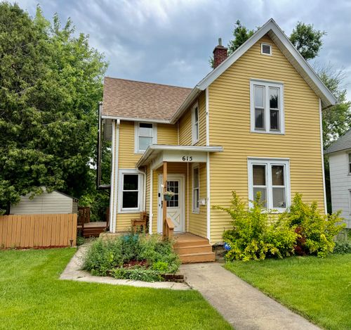 615 S Spring St, Beaver Dam, WI, 53916-2825 | Card Image
