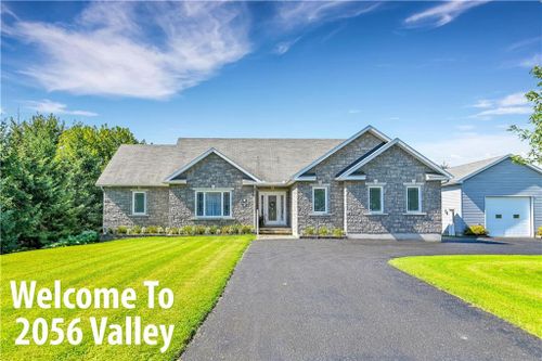 2056 Valley St, Moose Creek, ON, K0C1W0 | Card Image