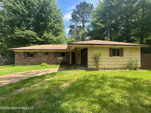 3236 Woodview Drive, Jackson, MS, 39212 | Card Image