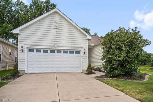3700 Heron Dr, Lorain, OH, 44053-1471 | Card Image