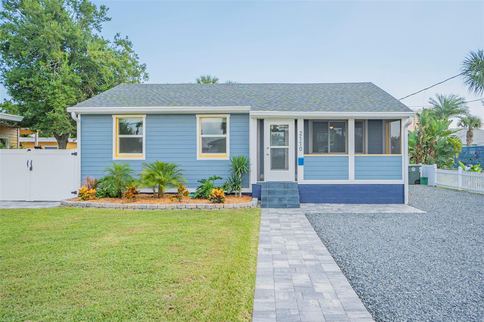 Oleander Ave, Daytona Beach, FL 32118