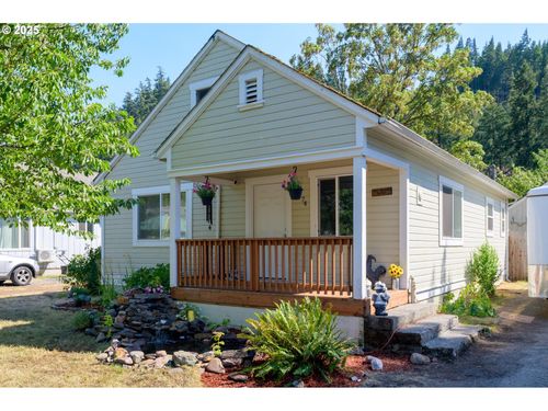 46874 Sunset Ave, Westfir, OR, 97492-9703 | Card Image