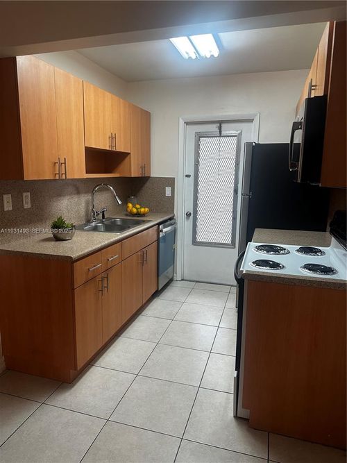 apt-209-1855 Plunkett St, Hollywood, FL, 33020-6355 | Card Image