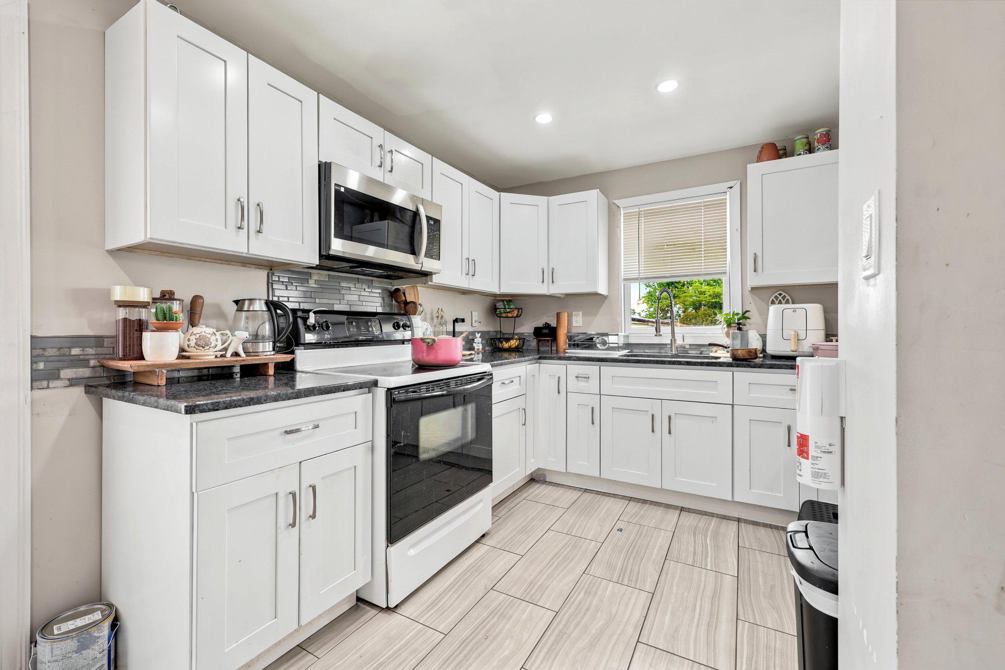 Residential in PLEASANTVILLE 5