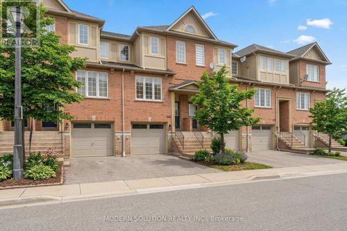 141-5055 Heatherleigh Avenue, Mississauga (East Credit), ON, L5V2K9 | Card Image
