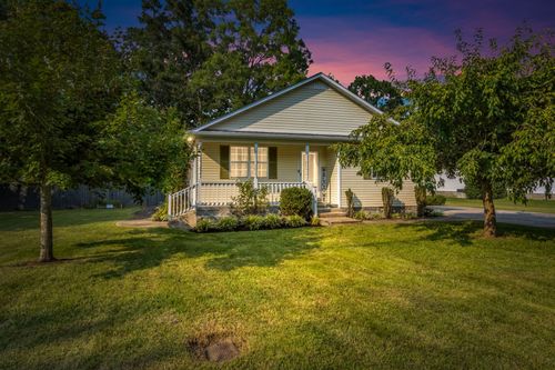 226 W Doak Rd, Manchester, TN, 37355-8417 | Card Image