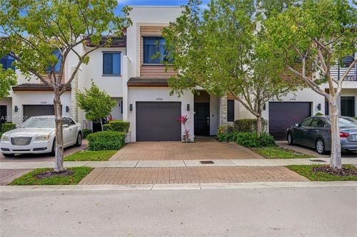 21436 Ne 2nd Ct, Miami, FL, 33179-2999 | Card Image