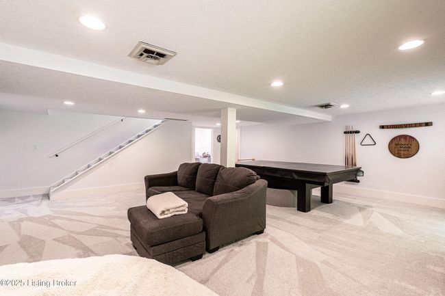2918 Spickert Knob Rd, House other with 5 bedrooms, 4 bathrooms and null parking in Floyds Knobs IN | Image 55