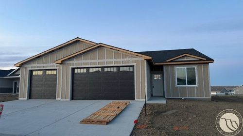 925 Madrid Drive, Billings, MT, 59105 | Card Image