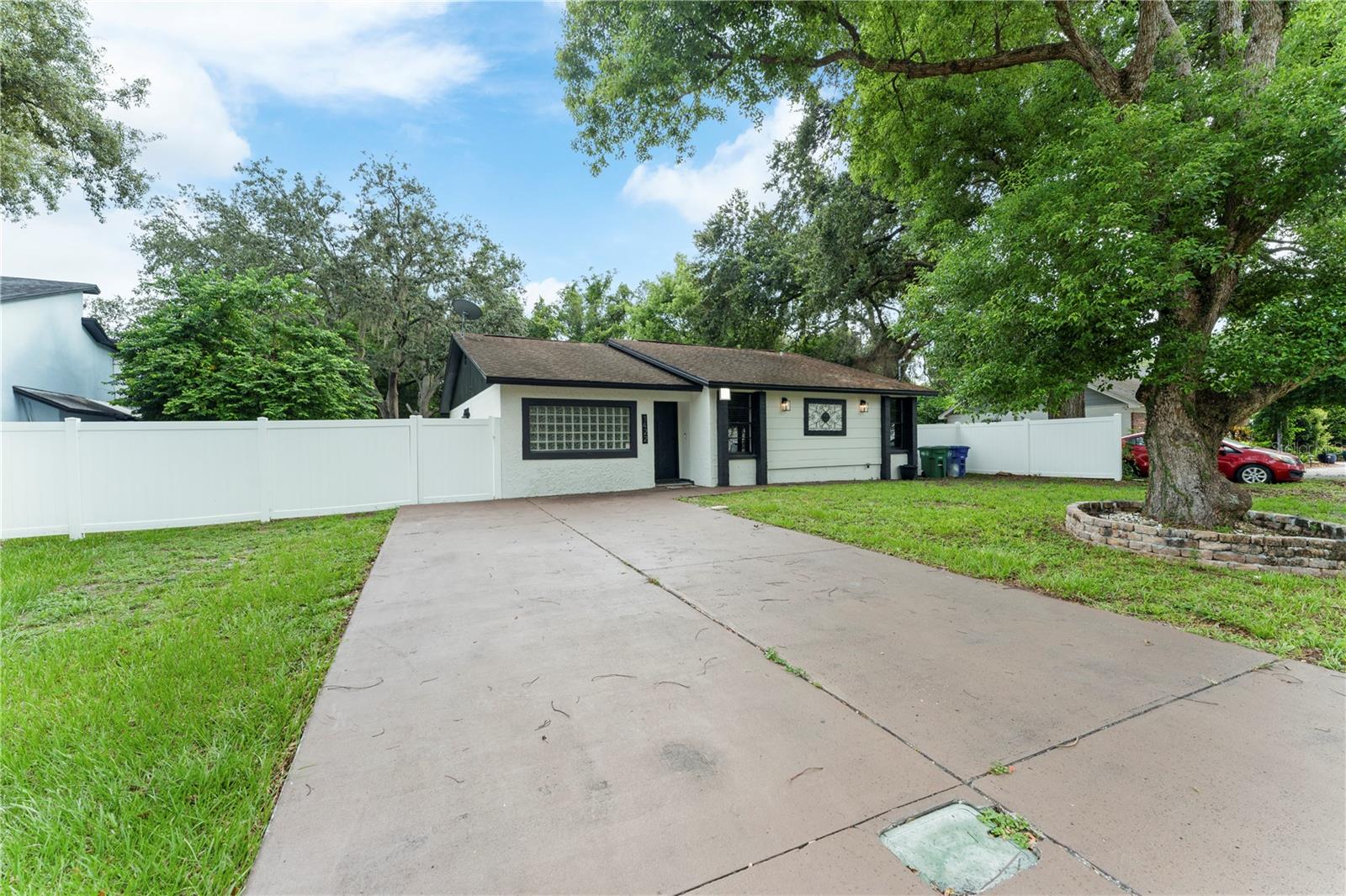Wood St, Tampa, FL 33604
