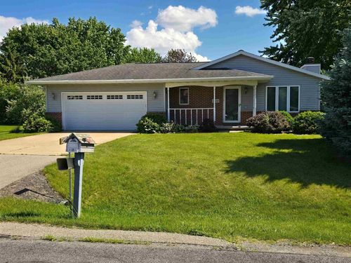 1429 Ridgeway Drive, NEENAH, WI, 54956 | Card Image