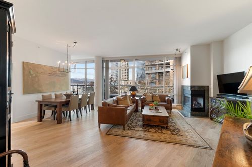 202-499 Broughton St, Vancouver, BC, V6G3K1 | Card Image