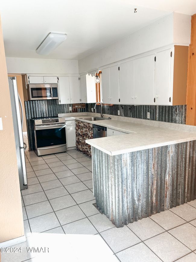Kitchen | Image 13