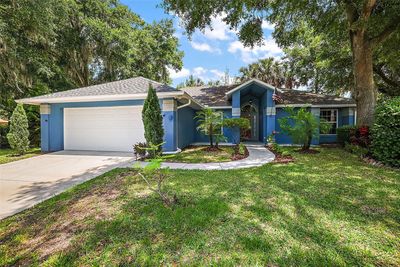 616 Chautauqua Drive, House other with 2 bedrooms, 2 bathrooms and null parking in Mount Dora FL | Image 3