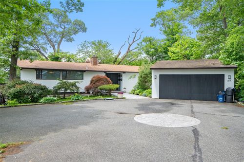 27 Parkway Dr, Roslyn Heights, NY, 11577-2705 | Card Image