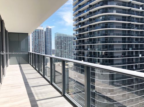 2510-801 S Miami Ave, Miami, FL, 33130-4532 | Card Image