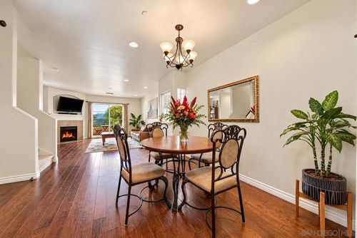 4063 Lamont St, San Diego, CA, 92109-6226 | Card Image