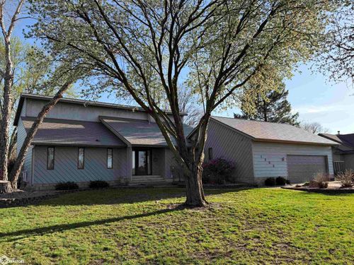 1906 W River Dr, Humboldt, IA, 50548-1032 | Card Image