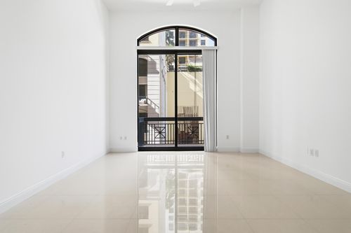 304-701 S Olive Ave, West Palm Beach, FL, 33401-6104 | Card Image