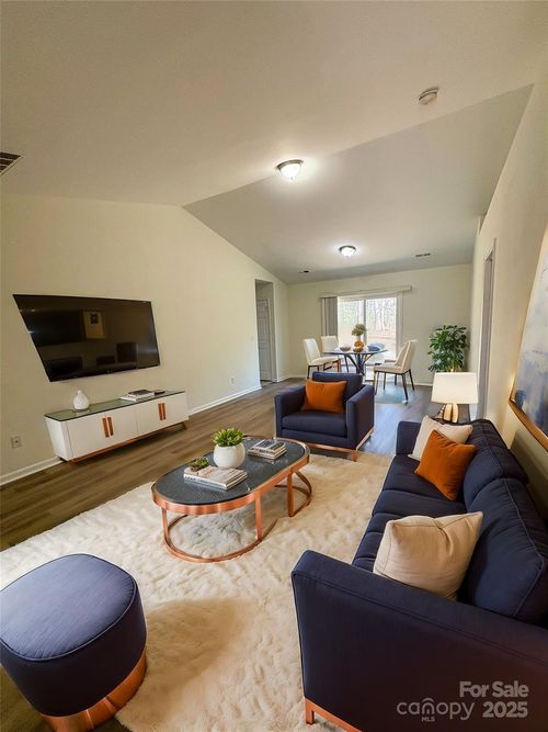 6748 Sullins Rd, Charlotte, NC, 28214-4103 | Card Image