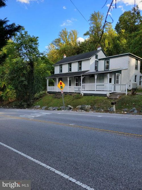 289 Arcola Rd, COLLEGEVILLE, PA, 19426-3989 | Card Image