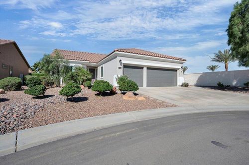 40043 Corte Los Orlanos, Indio, CA, 92203-7453 | Card Image