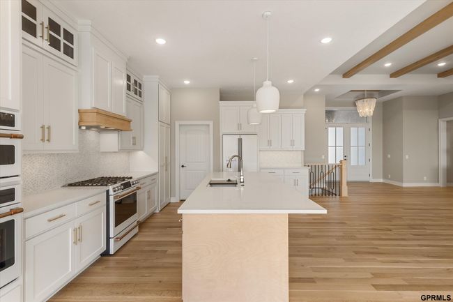 21859 B St, House other with 6 bedrooms, 4 bathrooms and 4 parking in Elkhorn NE | Image 14