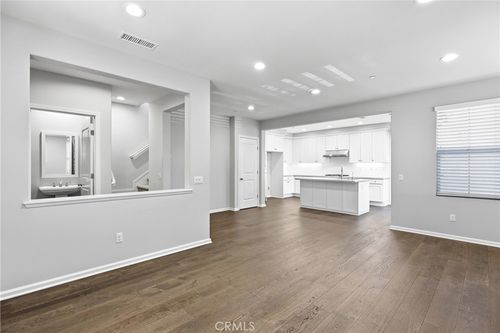 154 Briar Rose, Irvine, CA, 92618-0821 | Card Image
