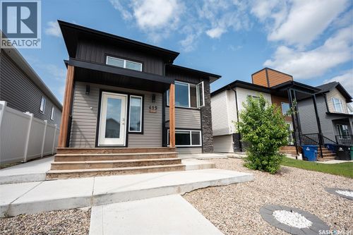 415 Mcarthur Cres, Saskatoon, SK, S7L6Y3 | Card Image