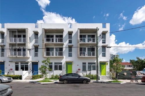 301-765 Nw 1st St, Miami, FL, 33128-1480 | Card Image
