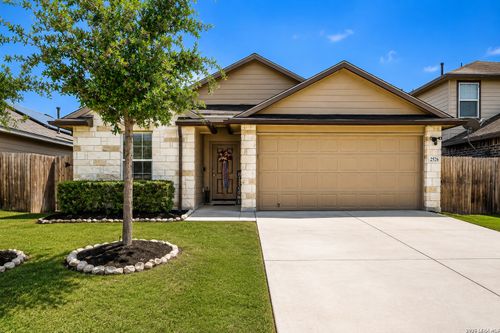 2526 Live Oak Pass, San Antonio, TX, 78244-4417 | Card Image